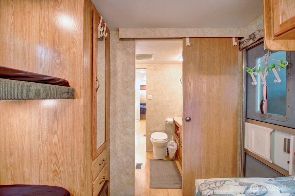 38 Gold Nugget Road , Deming, WA 98244