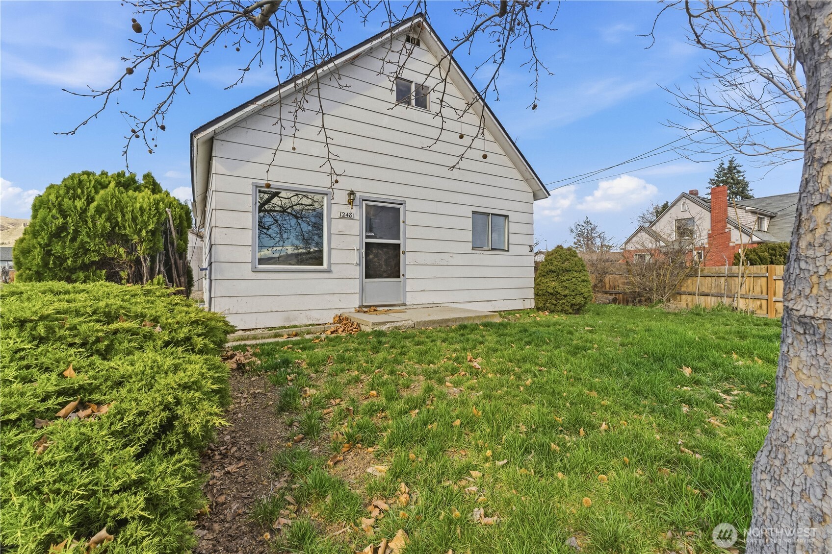 1248 S Mission Street , Wenatchee, WA 98801