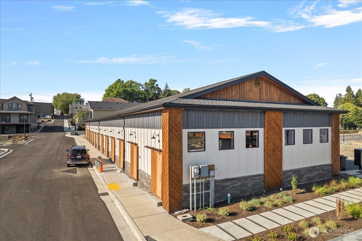 208 Skipping Stone Loop , Lynden, WA 98264