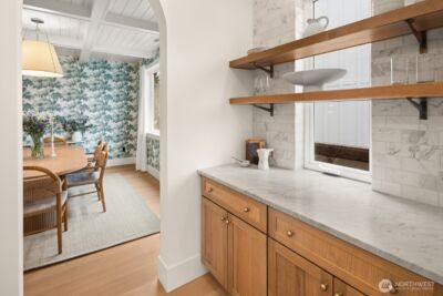 8221 22nd Avenue NE, Seattle, WA 98115 - Photo 12