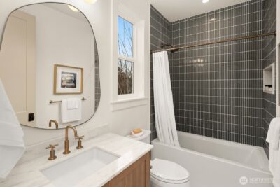 8221 22nd Avenue NE, Seattle, WA 98115 - Photo 33