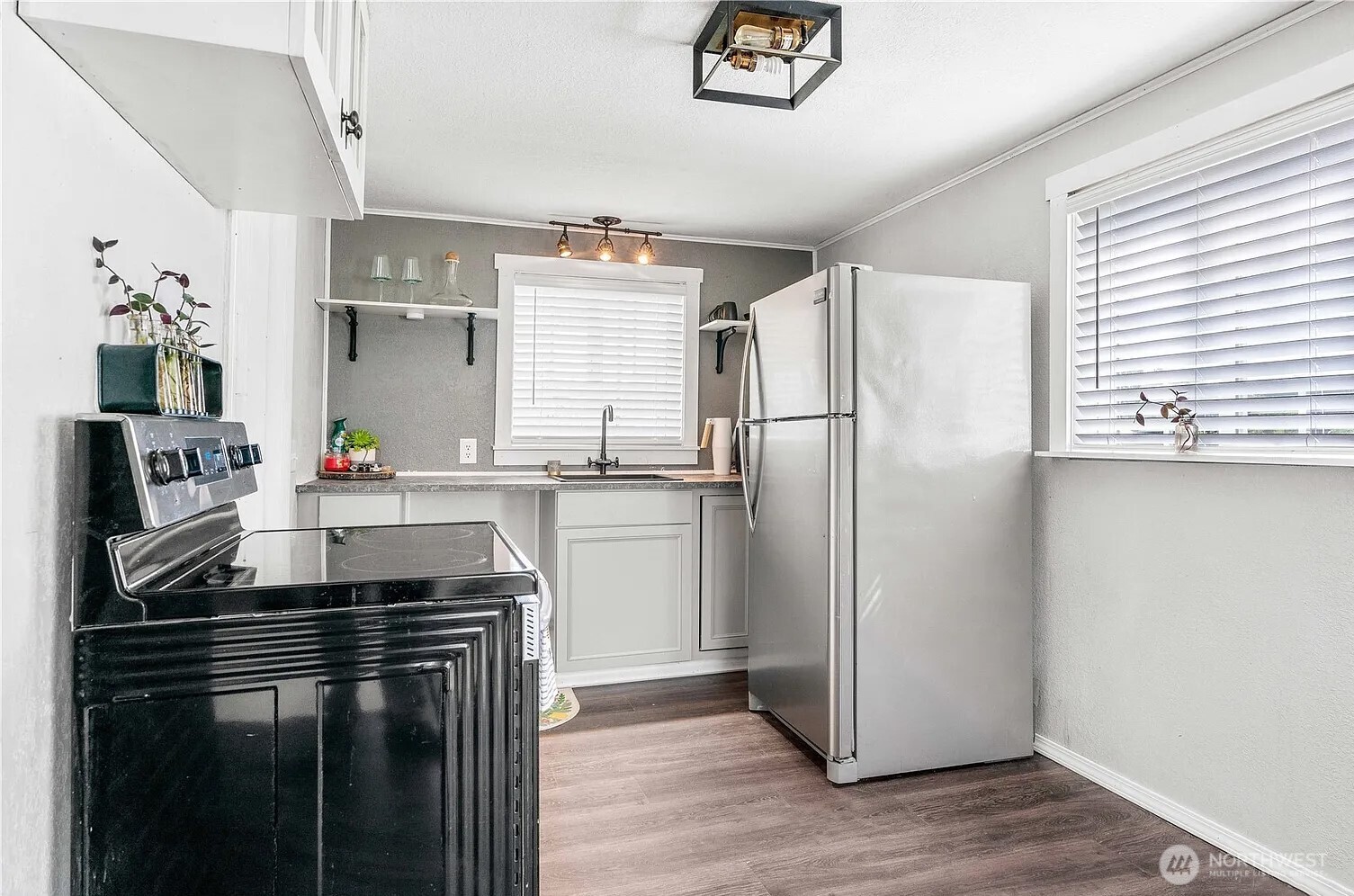 4476 Birch Bay Lynden Road , Birch Bay, WA 98230-9708