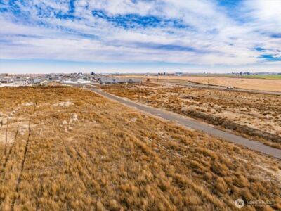 1295 S 7th Avenue , Othello, WA 99344 - Photo 5