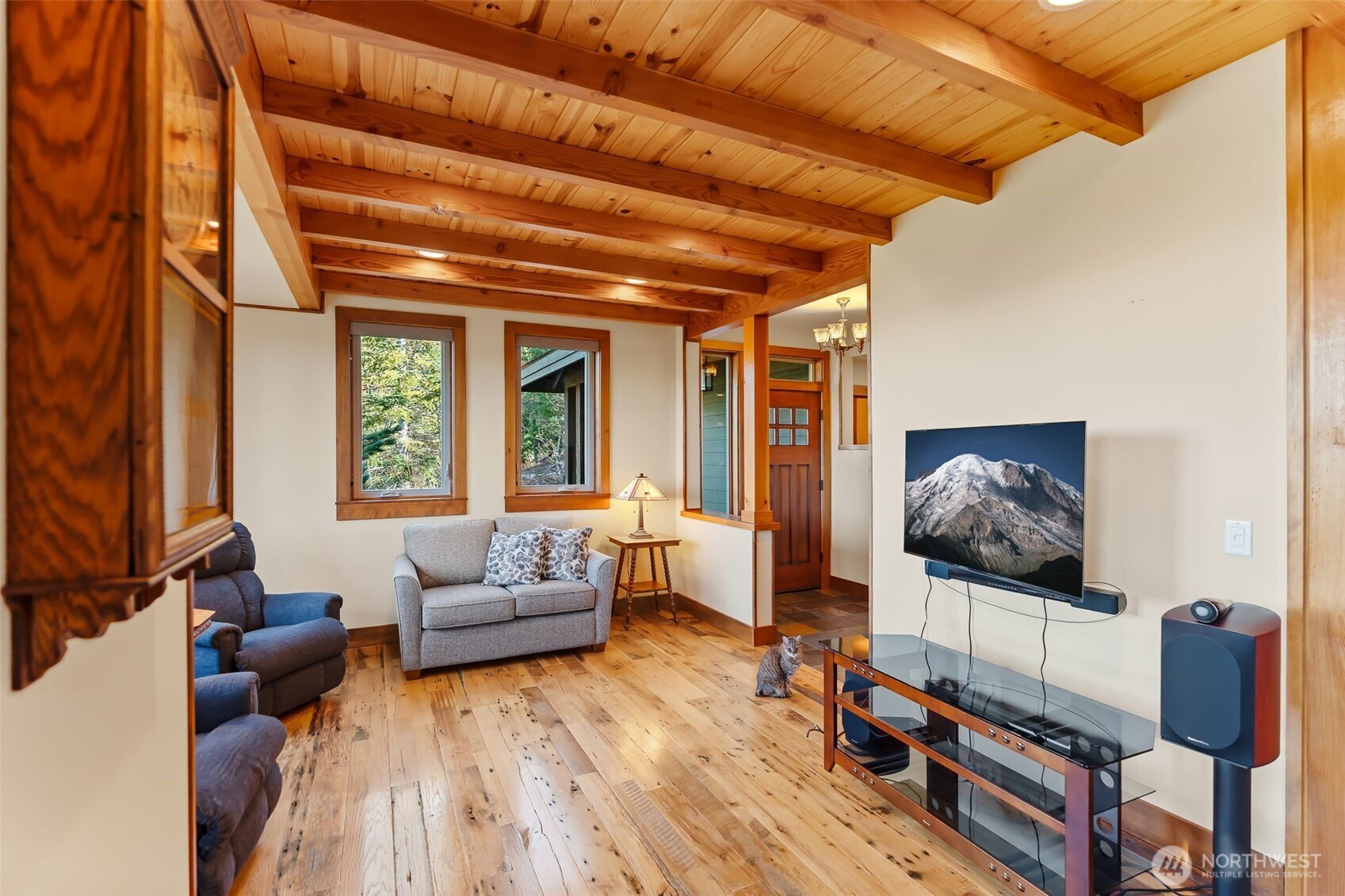 824 Huntrick Drive , Cle Elum, WA 98922