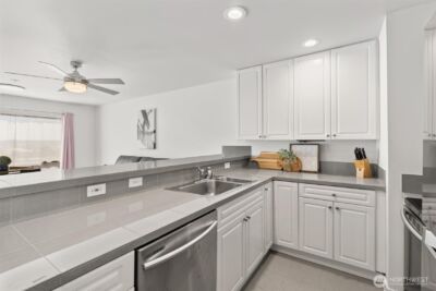 321 10th Avenue S #705, Seattle, WA 98104 - Photo 13