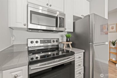 321 10th Avenue S #705, Seattle, WA 98104 - Photo 16