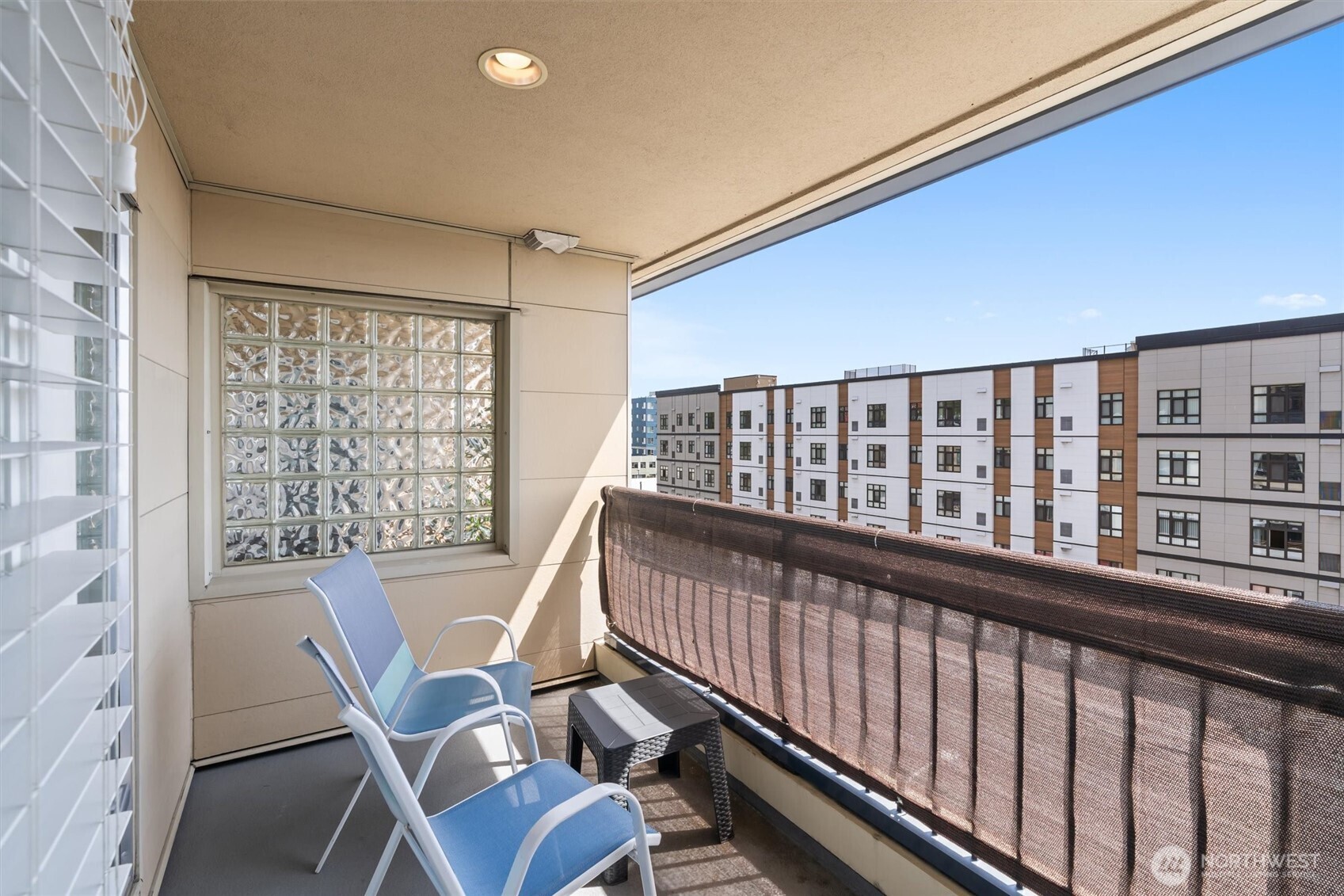 321 10th Avenue S #705, Seattle, WA 98104