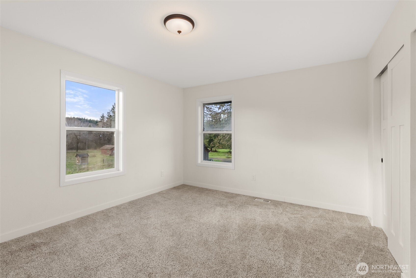 210 West Wishkah Road , Aberdeen, WA 98520