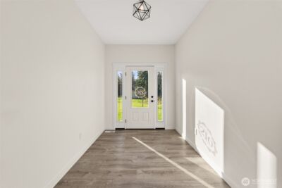 210 West Wishkah Road , Aberdeen, WA 98520 - Photo 2