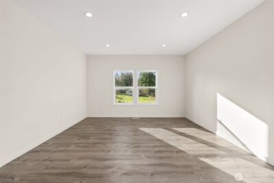 210 West Wishkah Road , Aberdeen, WA 98520 - Photo 5