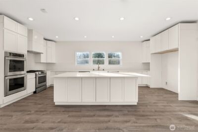 210 West Wishkah Road , Aberdeen, WA 98520 - Photo 7