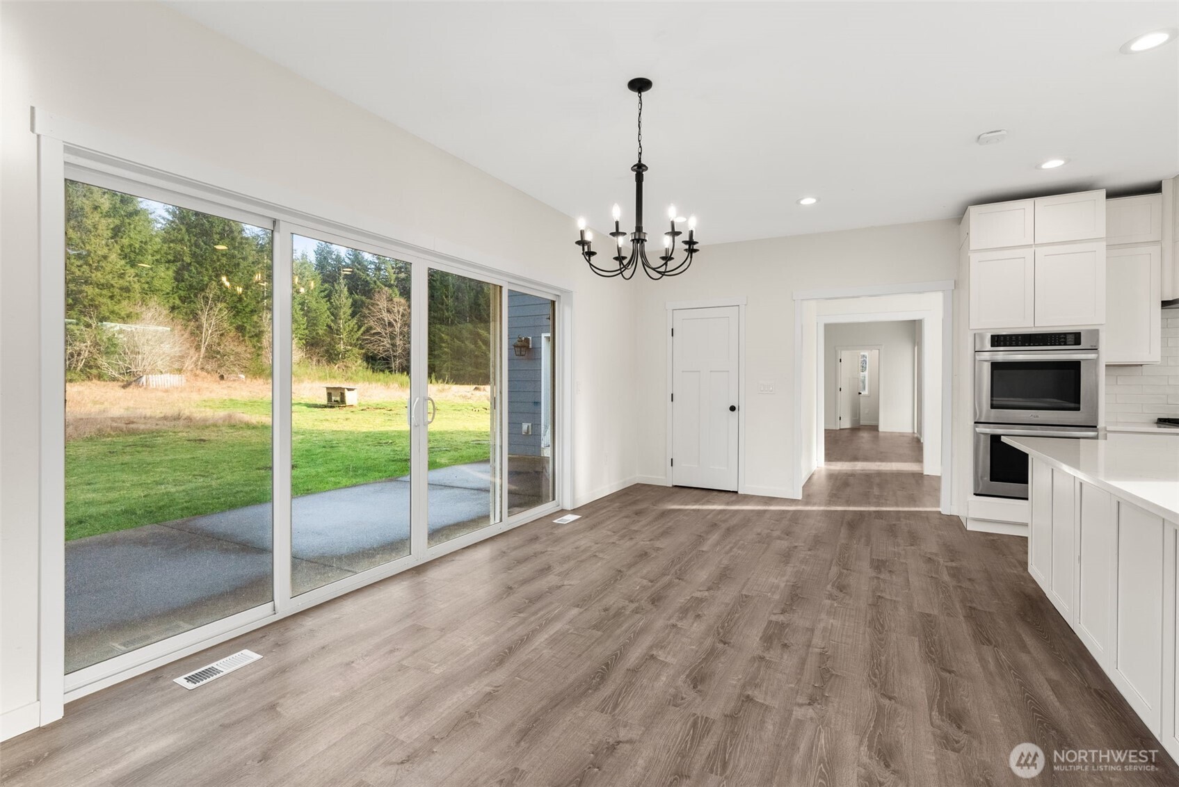 210 West Wishkah Road , Aberdeen, WA 98520