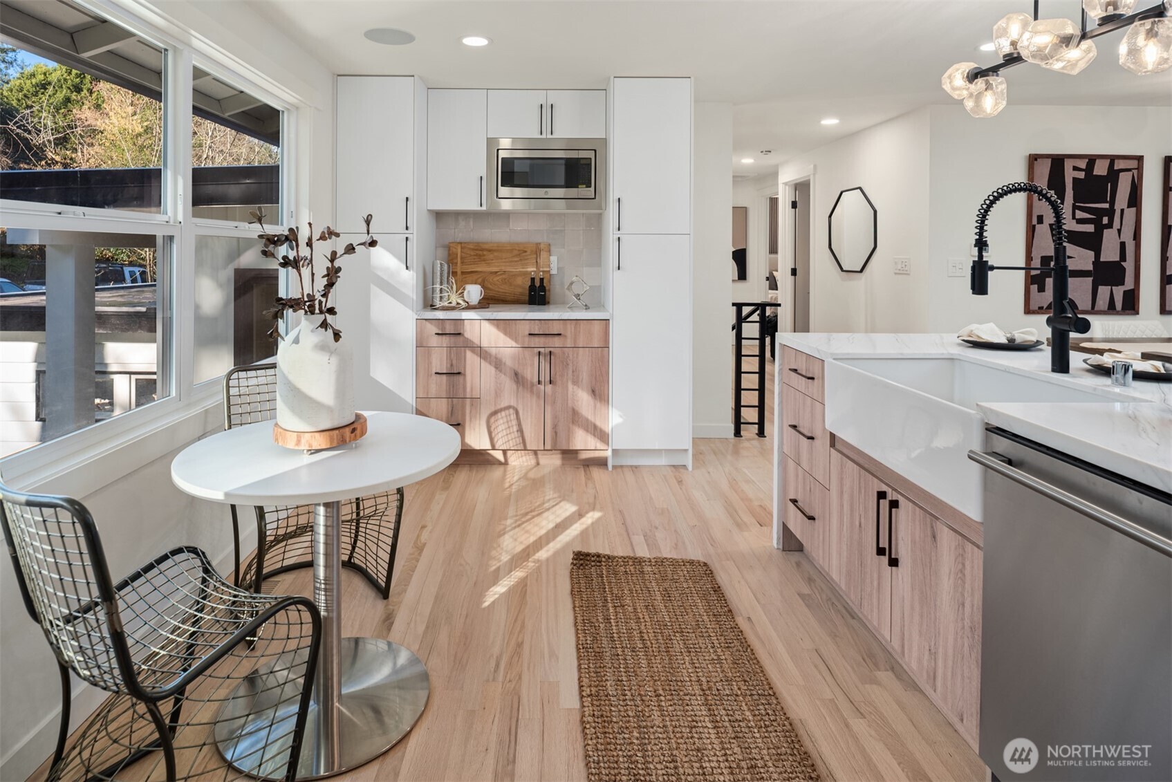 1023 109th Avenue SE, Bellevue, WA 98004