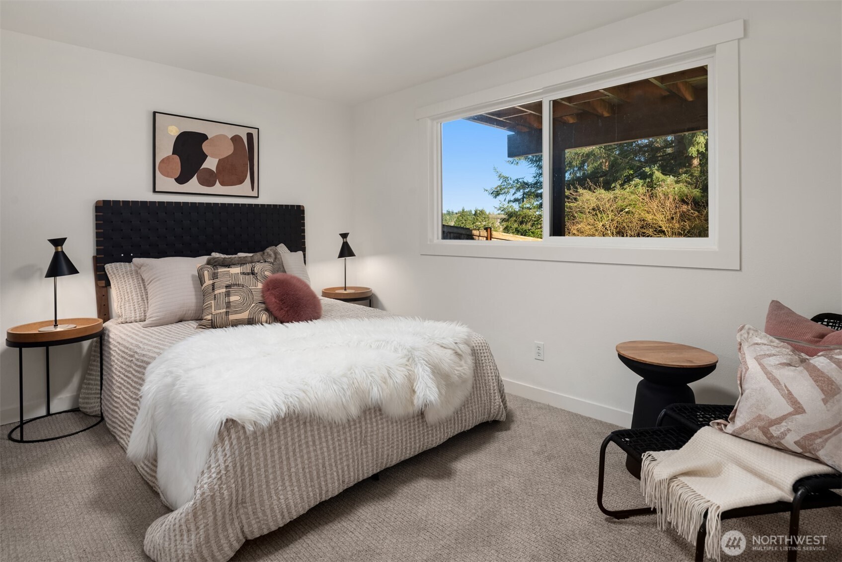 1023 109th Avenue SE, Bellevue, WA 98004