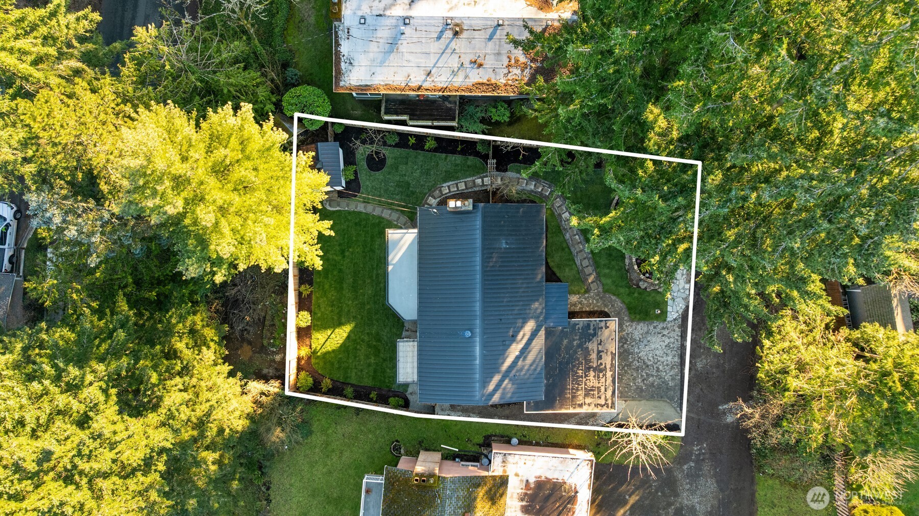 1023 109th Avenue SE, Bellevue, WA 98004