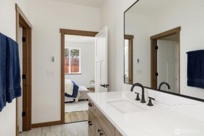 900 NW Shire Street , Oak Harbor, WA 98277 - Photo 19