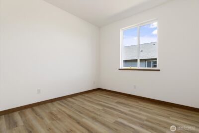 900 NW Shire Street , Oak Harbor, WA 98277 - Photo 26