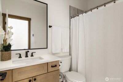 900 NW Shire Street , Oak Harbor, WA 98277 - Photo 28