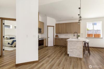 900 NW Shire Street , Oak Harbor, WA 98277 - Photo 30