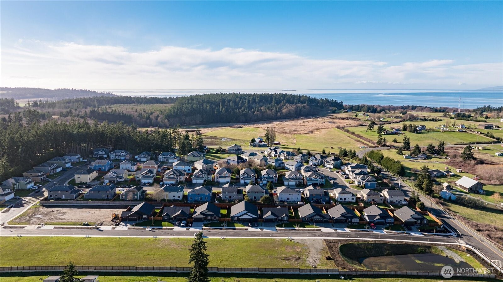 900 NW Shire Street , Oak Harbor, WA 98277