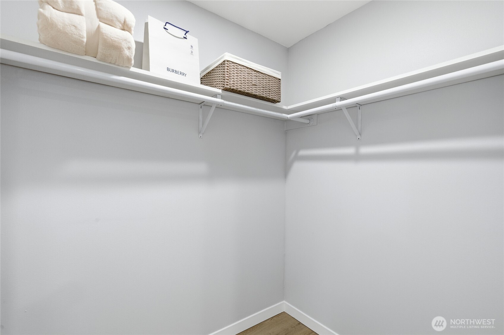 1927 42nd Avenue SW, Seattle, WA 98116