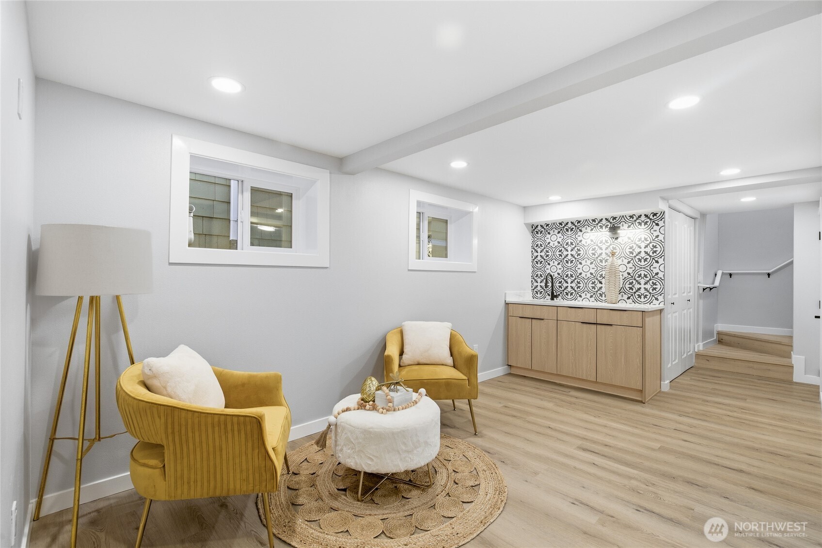 1927 42nd Avenue SW, Seattle, WA 98116