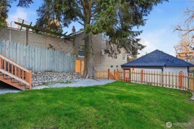 1927 42nd Avenue SW, Seattle, WA 98116 - Photo 30