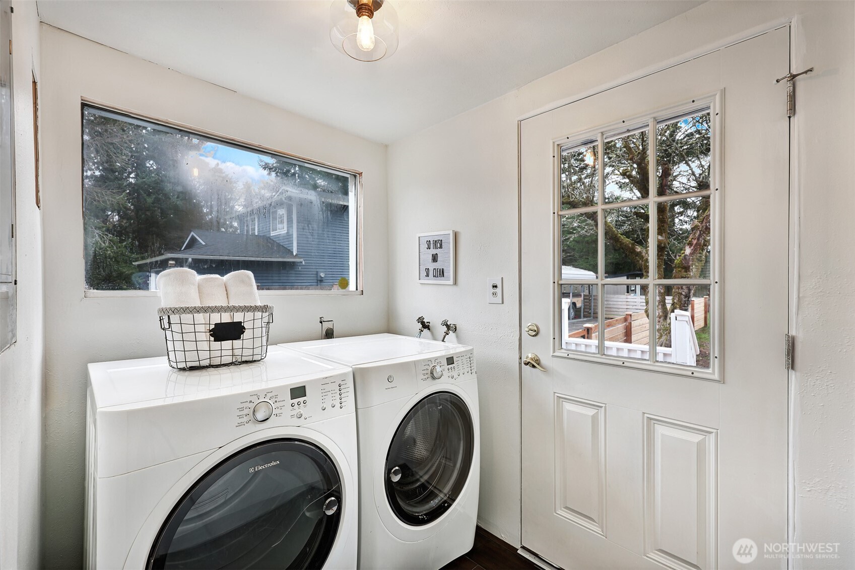 125 N 203rd Street , Shoreline, WA 98133