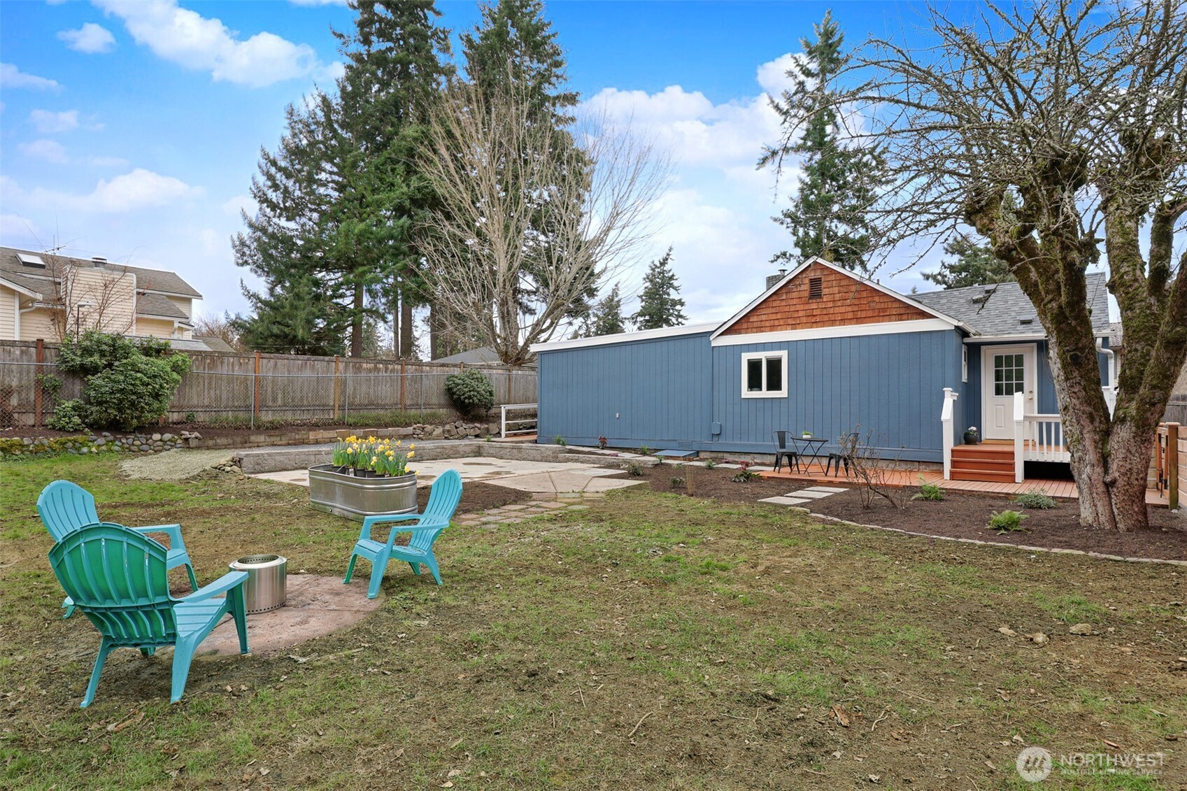 125 N 203rd Street , Shoreline, WA 98133