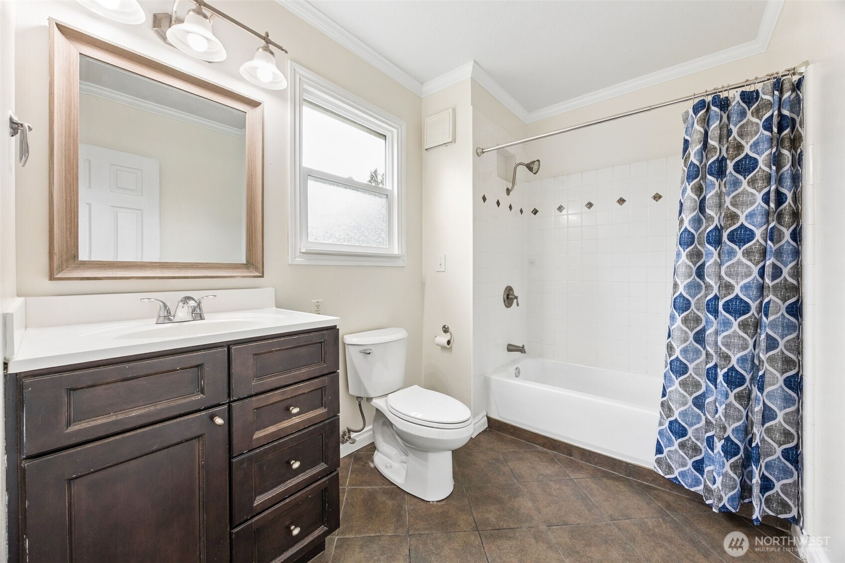 2112 S Ash Street , Tacoma, WA 98405