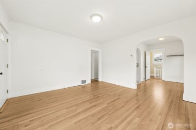 2112 S Ash Street , Tacoma, WA 98405 - Photo 9