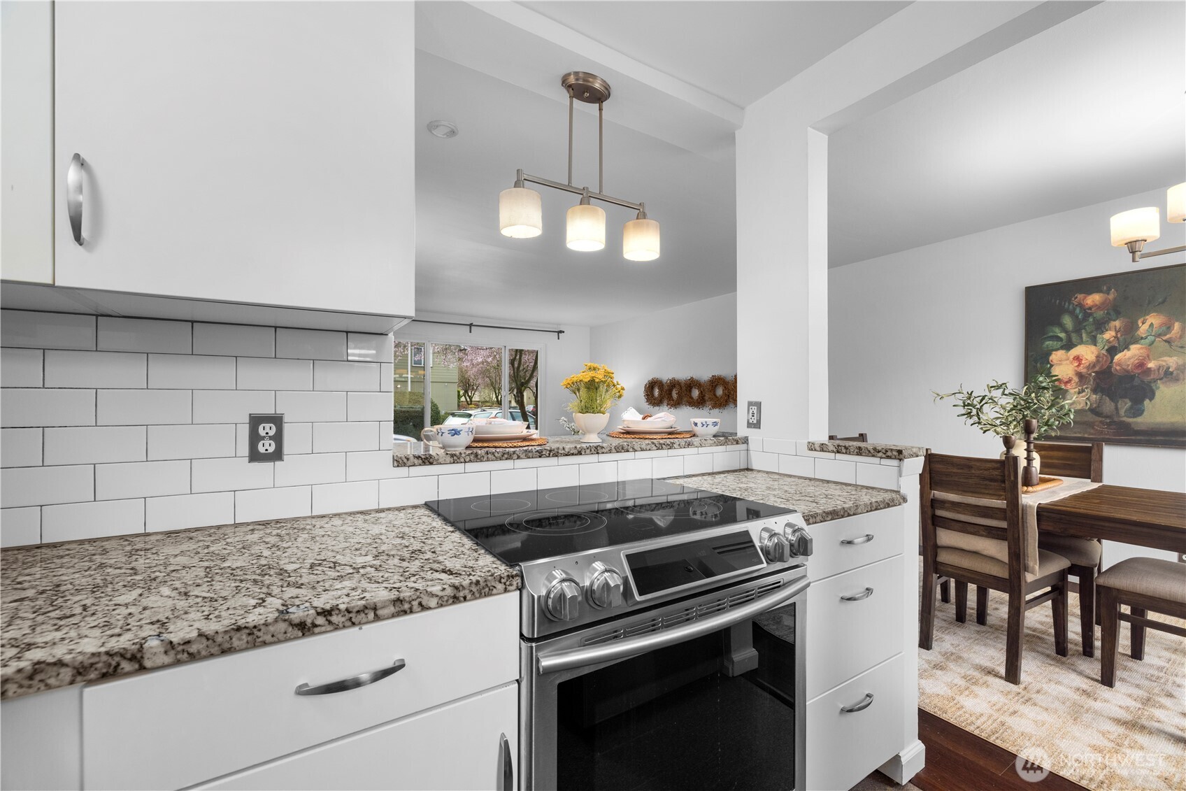 4877 Terrace Drive NE, Seattle, WA 98105