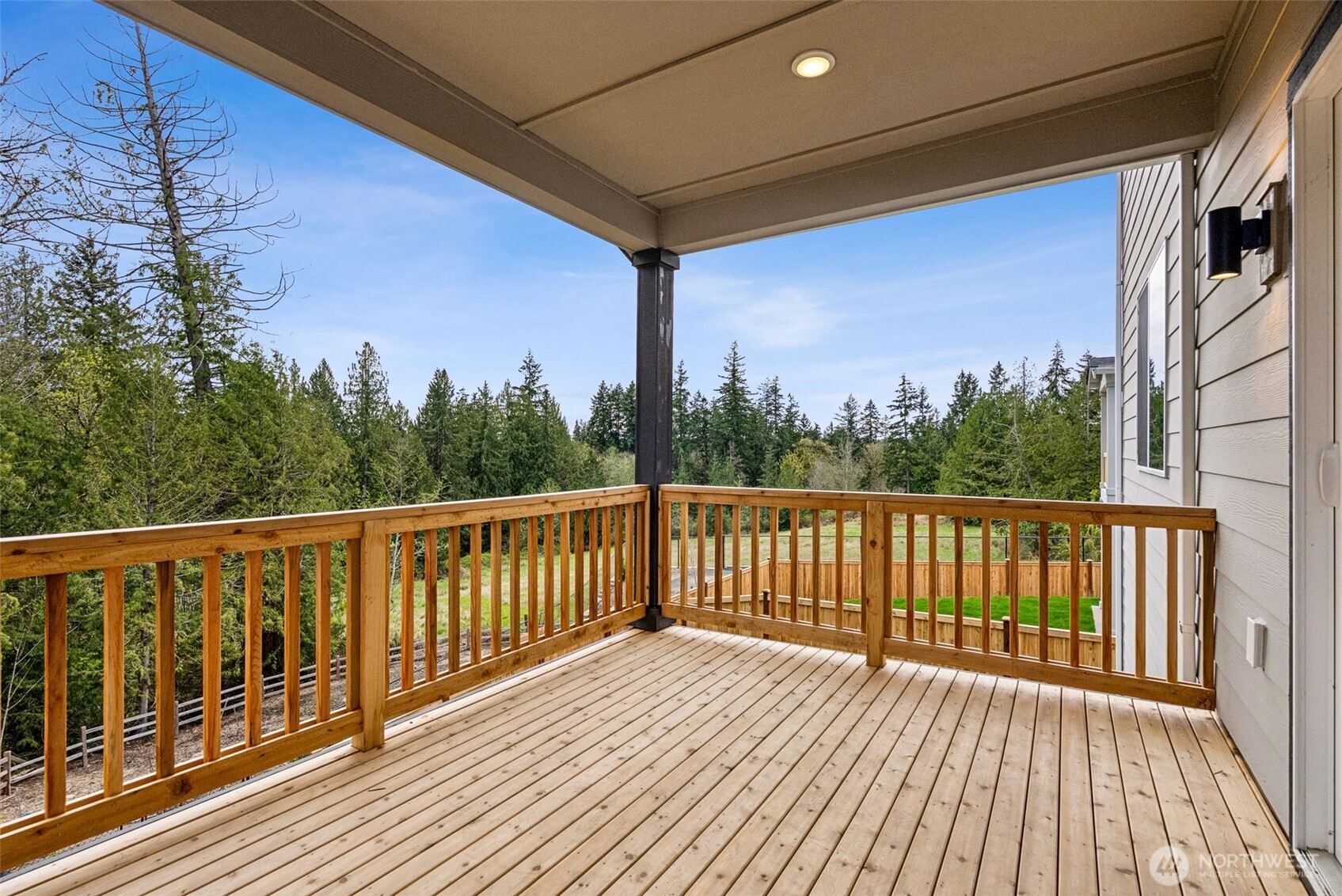 2055 NE Norseman Way , Poulsbo, WA 98370