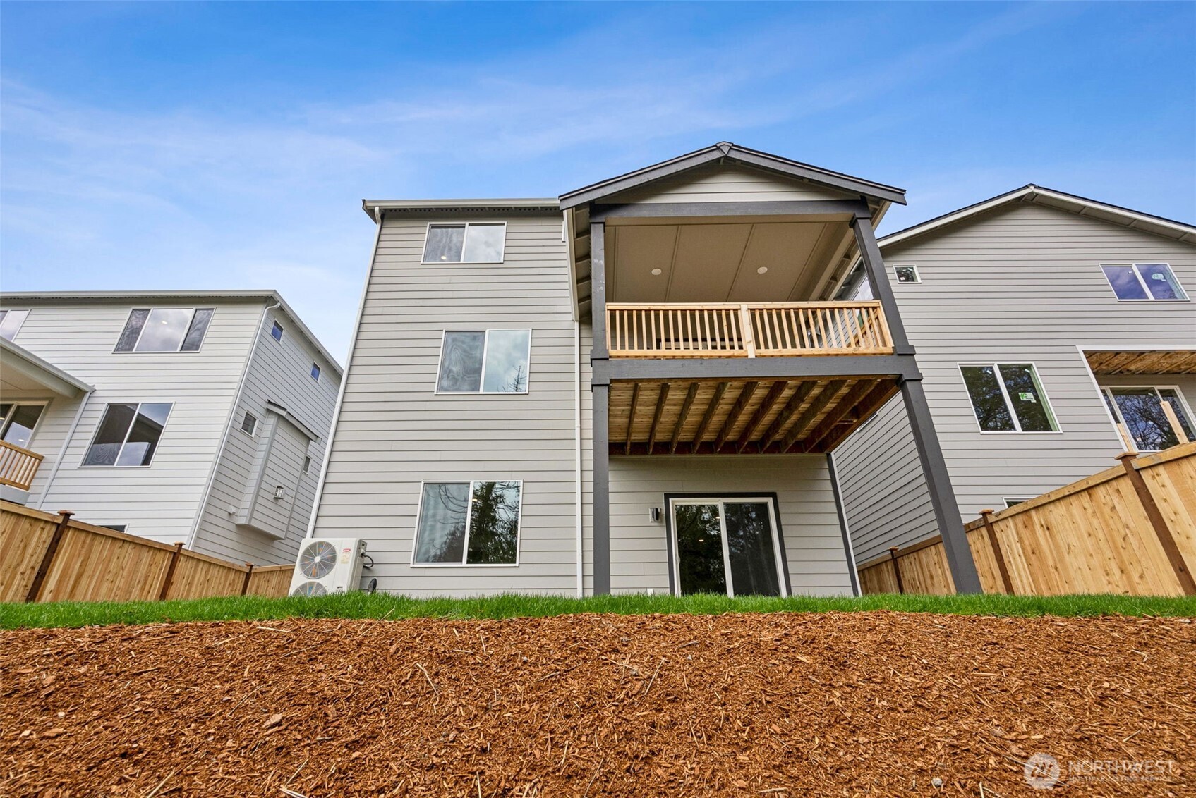 2055 NE Norseman Way , Poulsbo, WA 98370