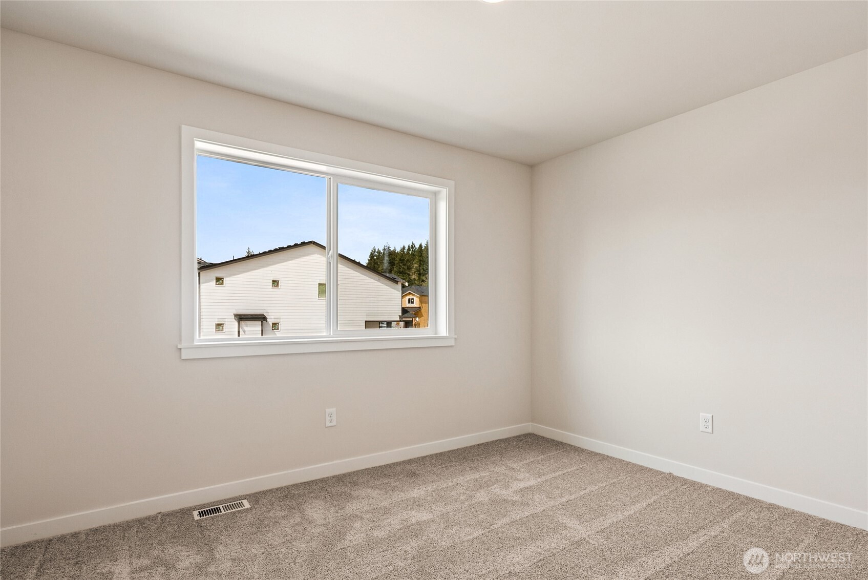 2055 NE Norseman Way , Poulsbo, WA 98370