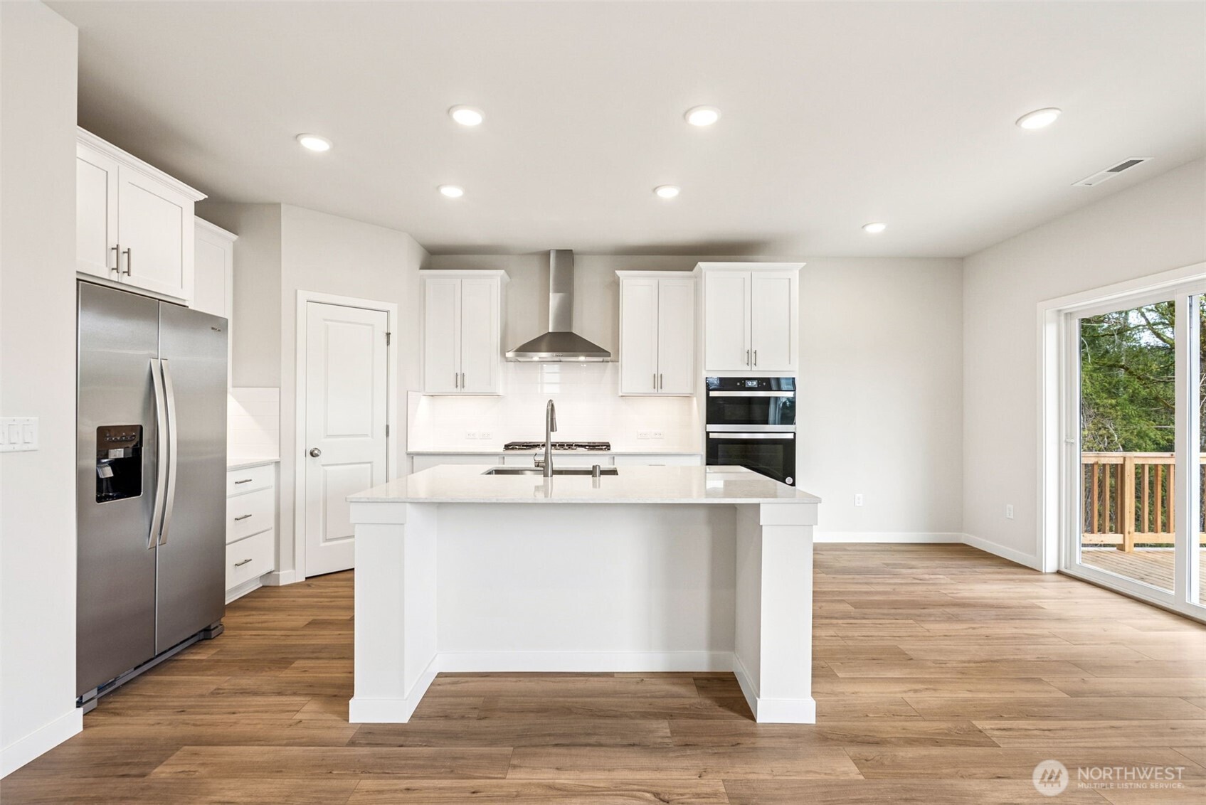 2055 NE Norseman Way , Poulsbo, WA 98370