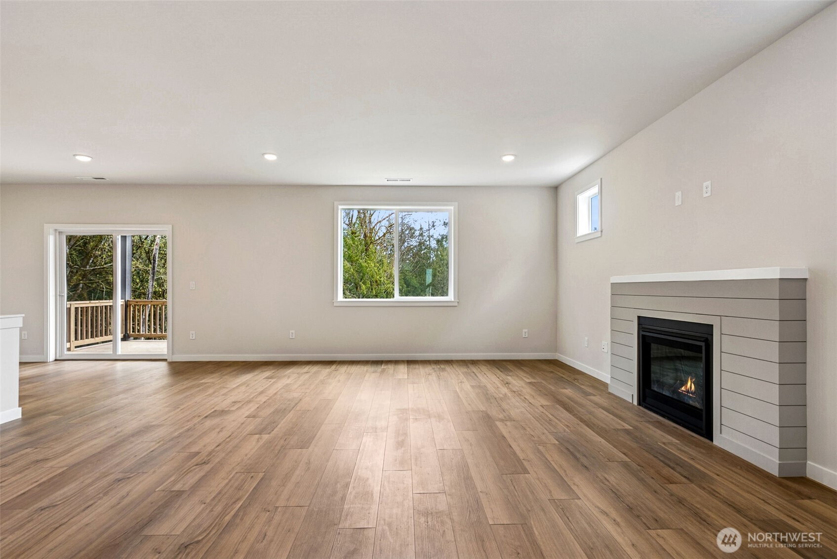 2055 NE Norseman Way , Poulsbo, WA 98370