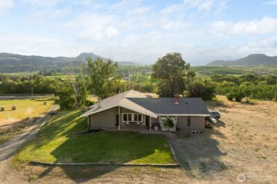 32026 Highway 97 , Tonasket, WA 98855 - Photo 2