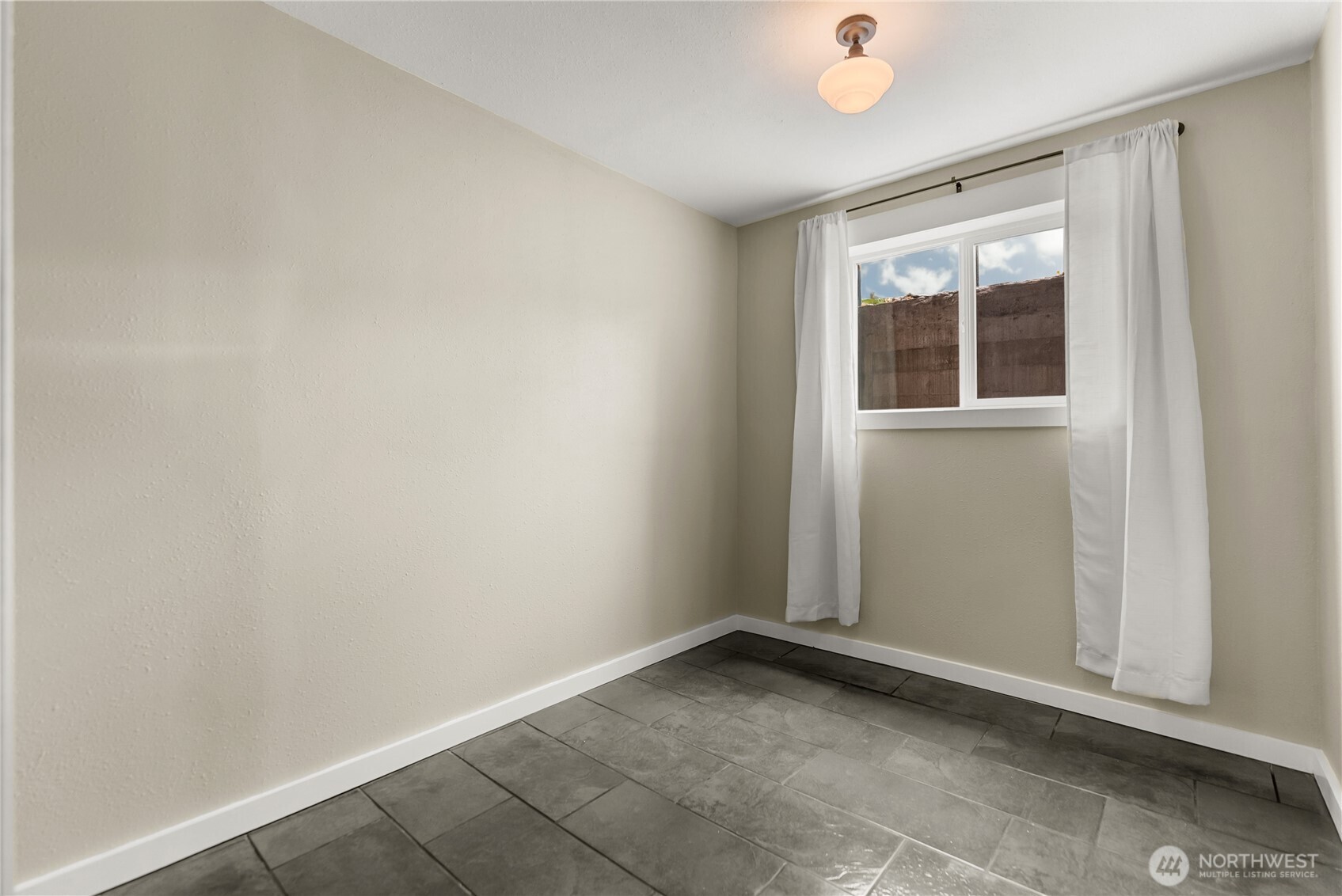 32026 Highway 97 , Tonasket, WA 98855