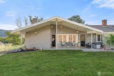 32026 Highway 97 , Tonasket, WA 98855 - Photo 4