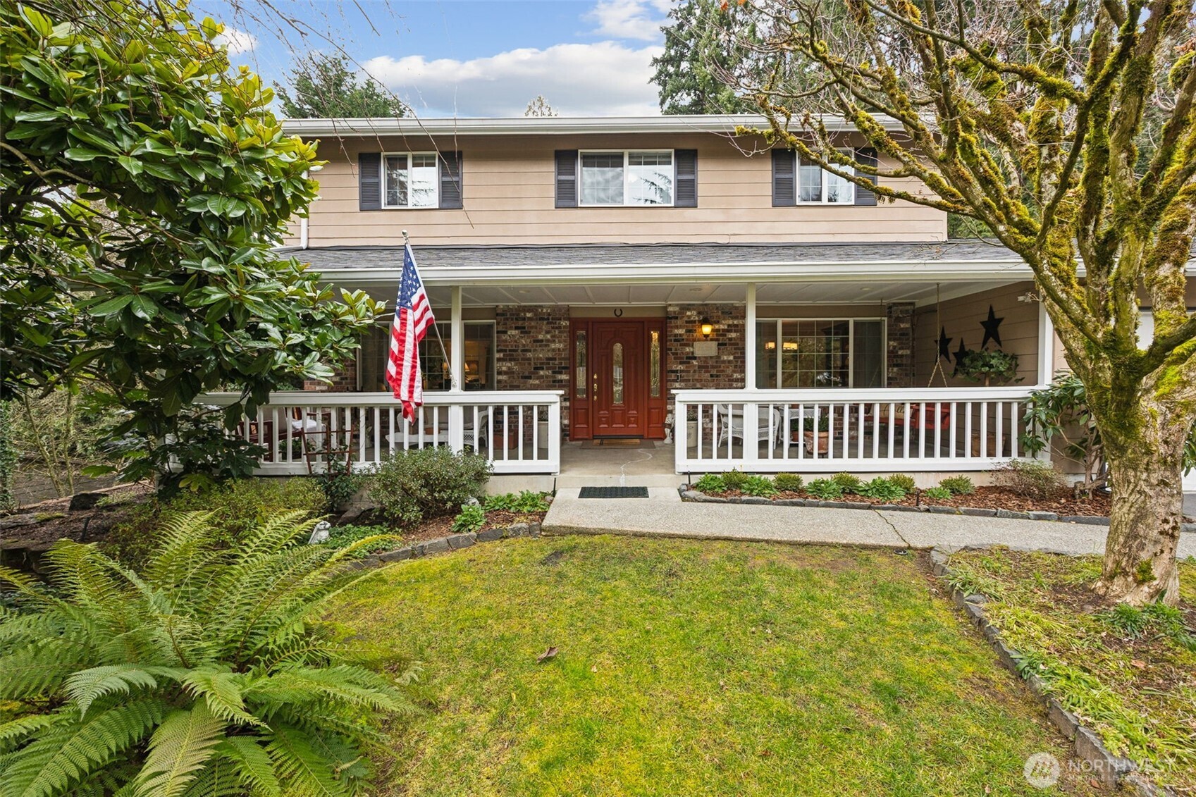 8407 121st Street East , Puyallup, WA 98373