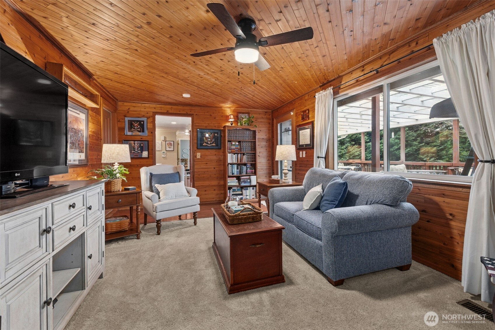 8407 121st Street East , Puyallup, WA 98373