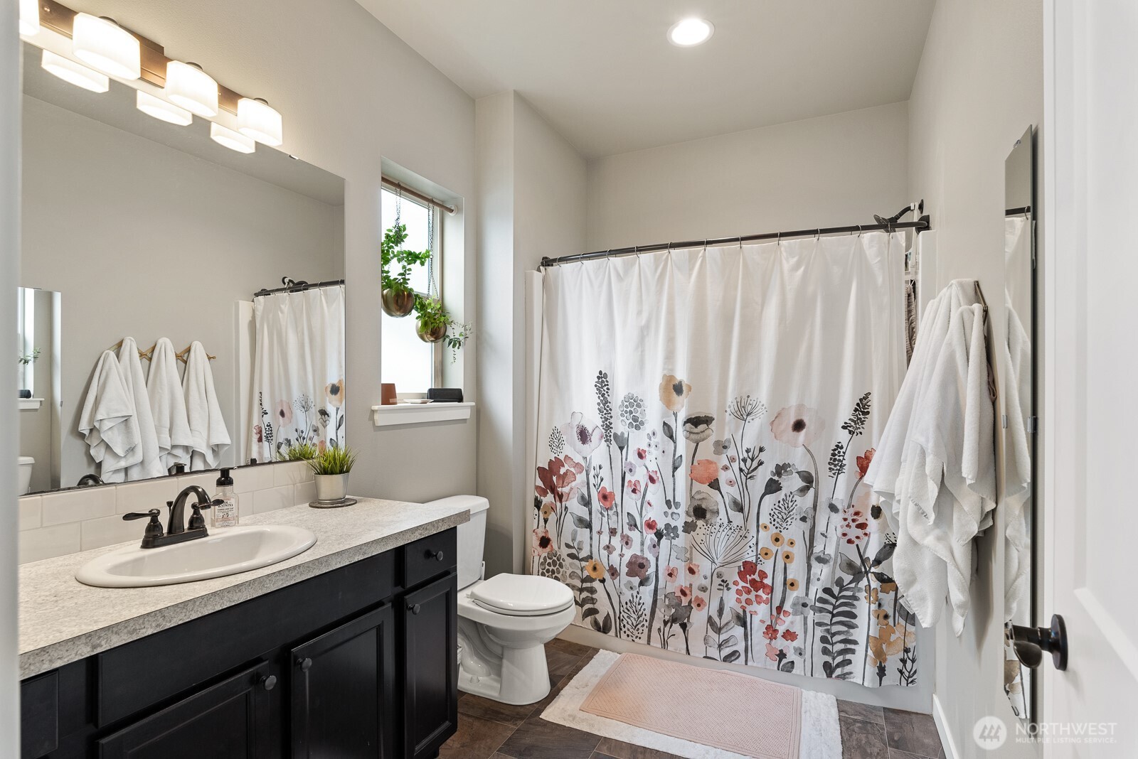 1950 N Prairie Lane , Lynden, WA 98264