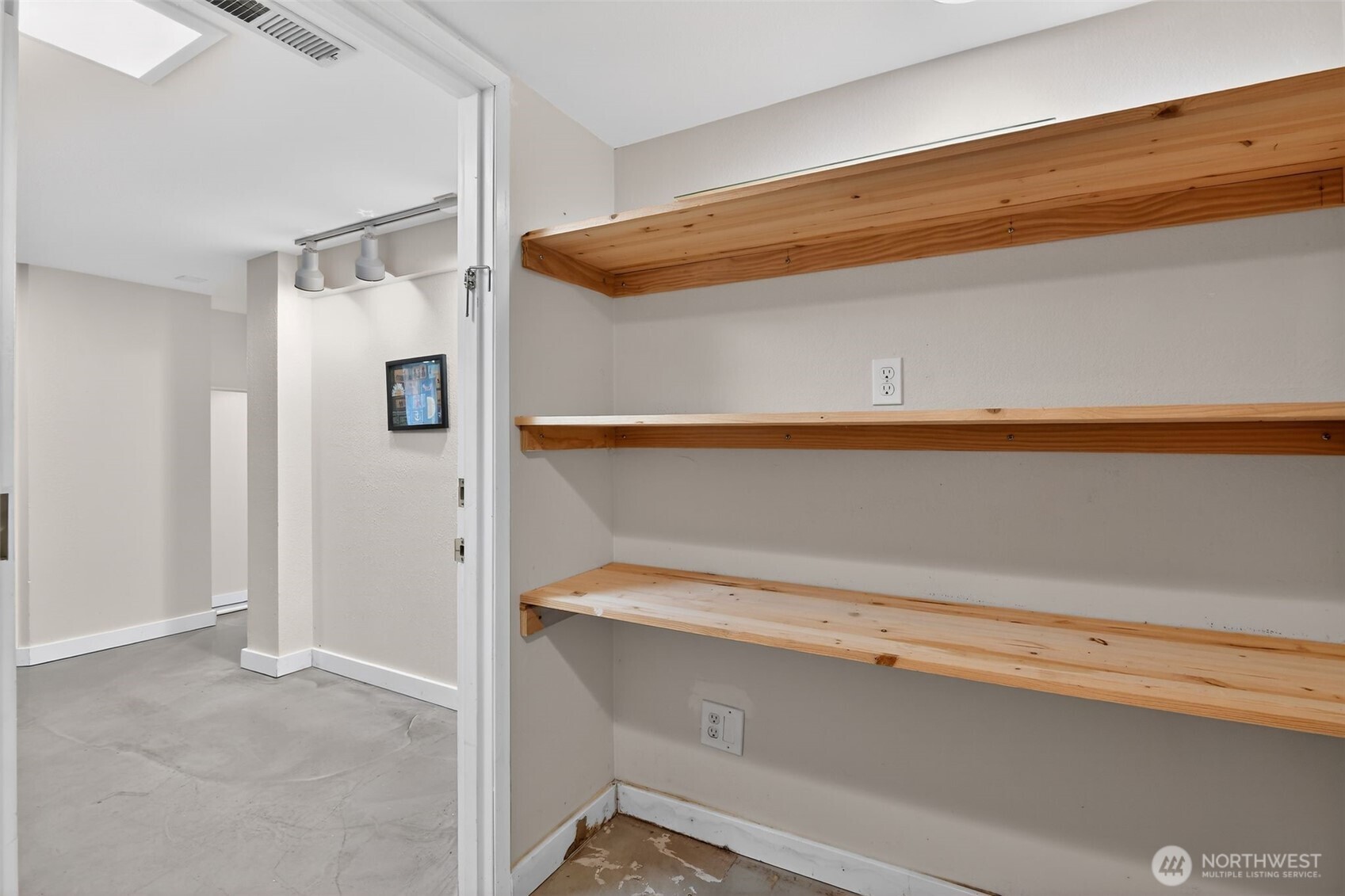 6522 38th Avenue NE, Seattle, WA 98115