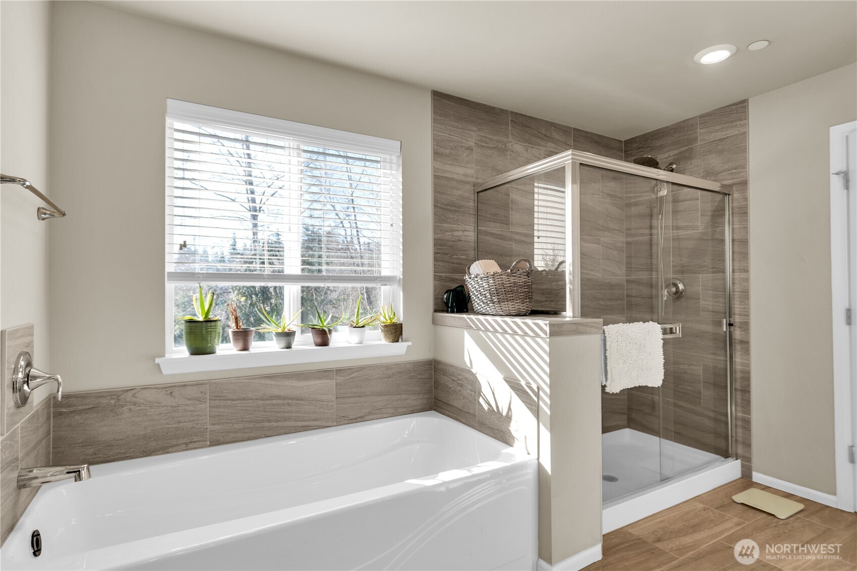 12009 SE 297th Place , Auburn, WA 98092