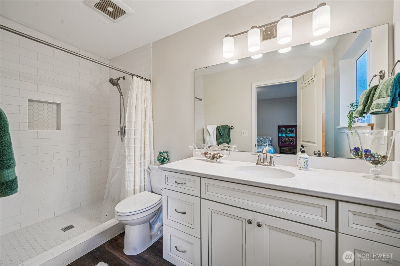 5993 NE Verdant Drive , Kingston, WA 98346