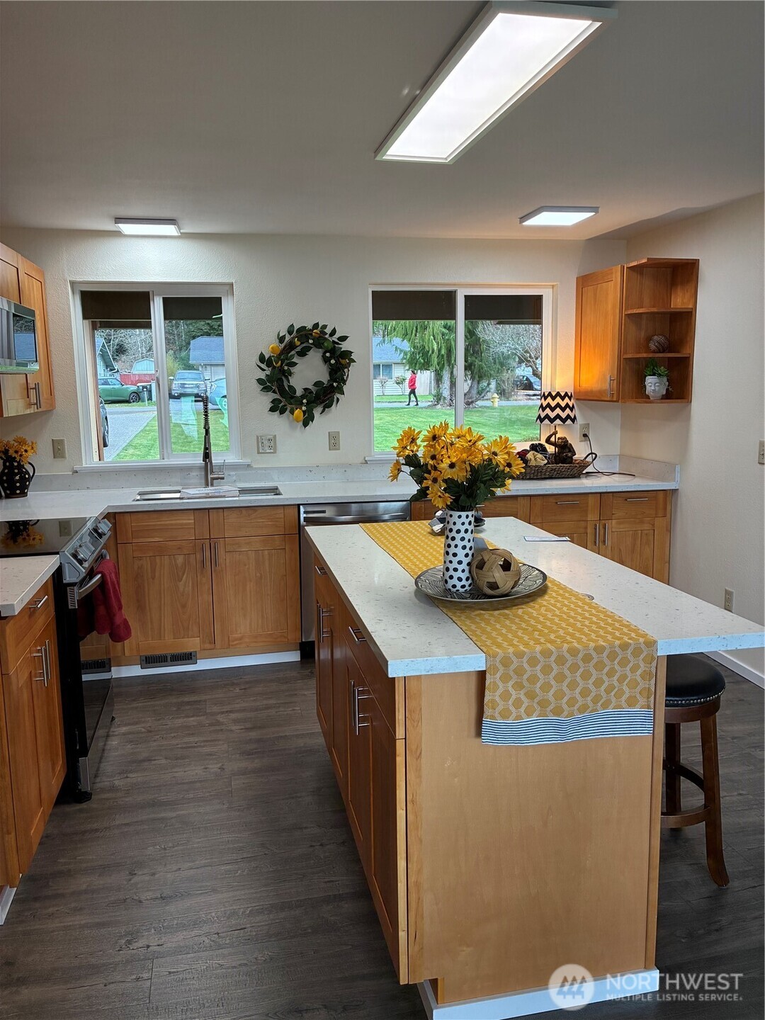 2413 Westlake Drive SE, Lacey, WA 98503