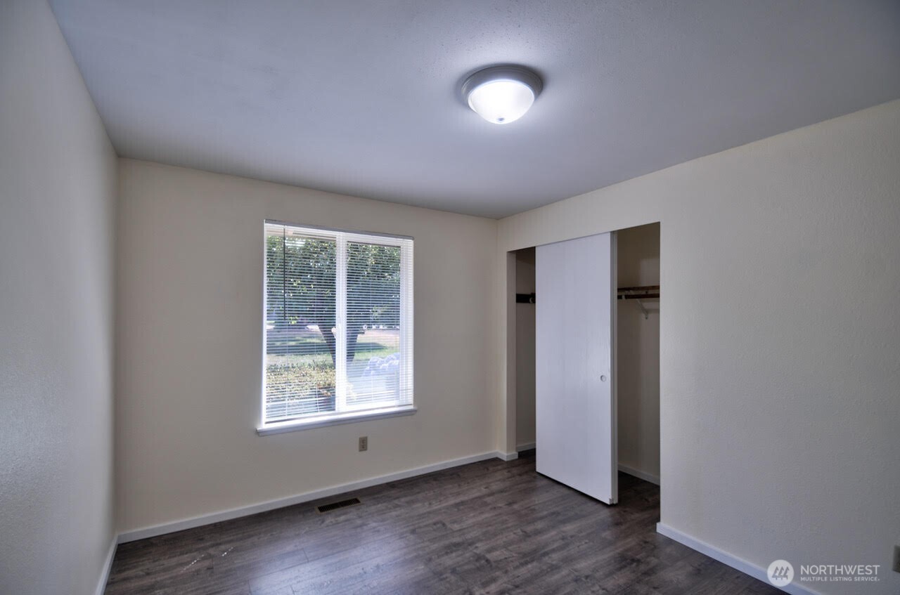 2413 Westlake Drive SE, Lacey, WA 98503