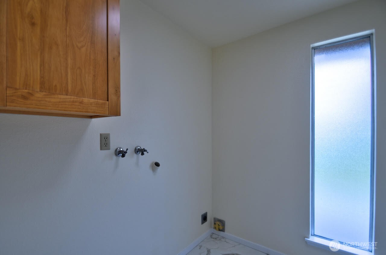 2413 Westlake Drive SE, Lacey, WA 98503