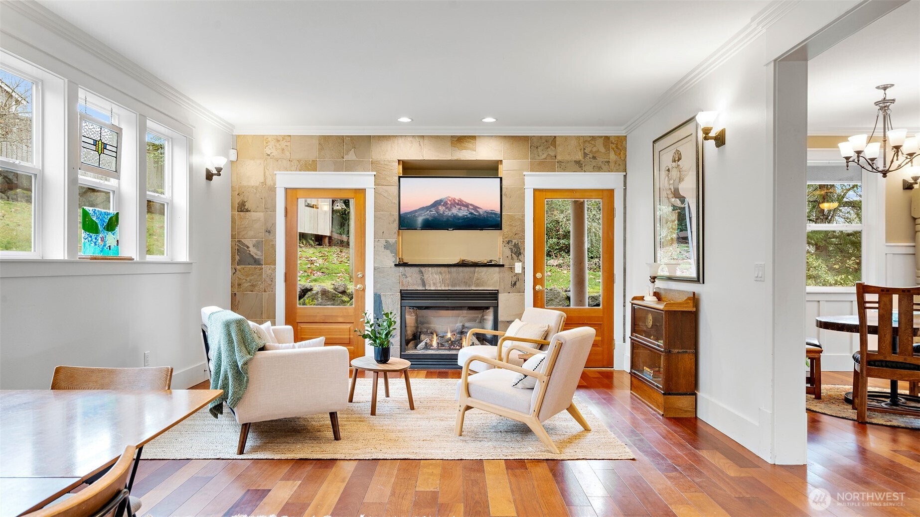 2372 Douglas Drive NE, Bainbridge Island, WA 98110